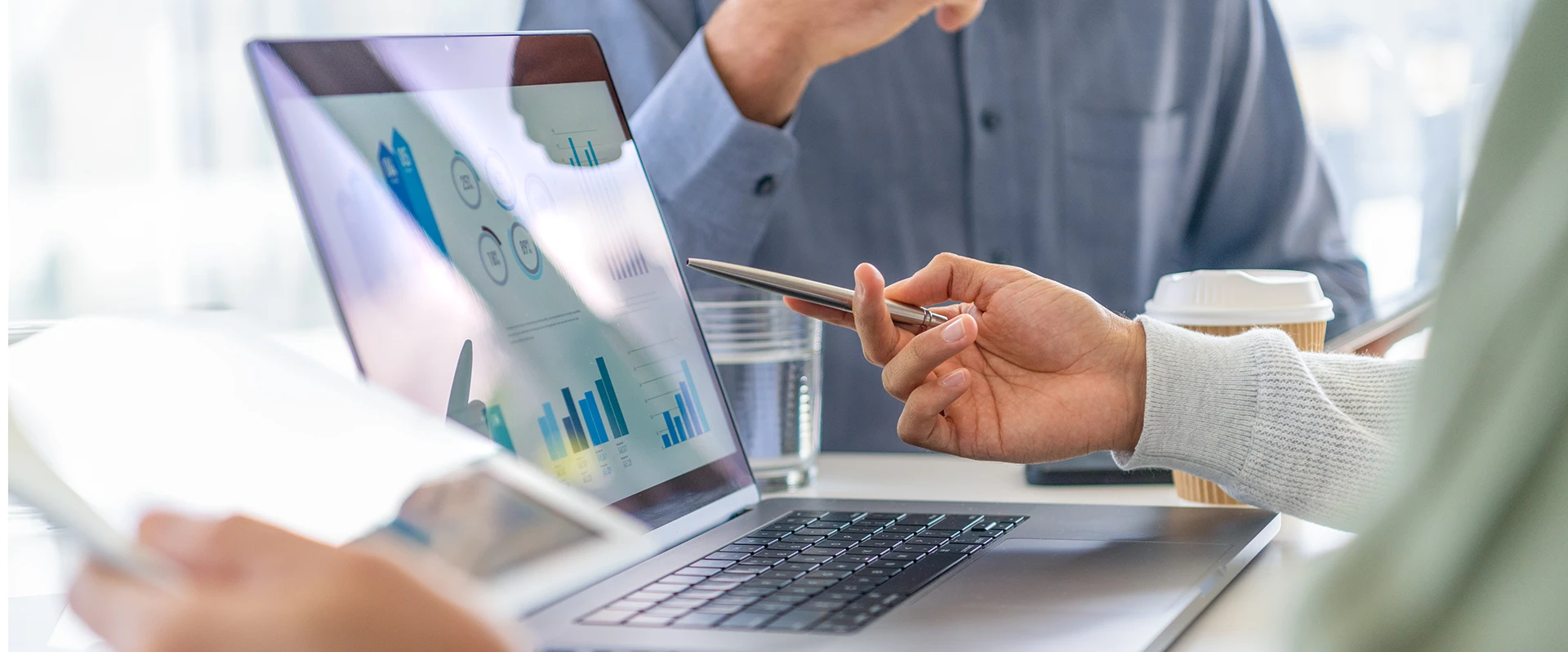 iStock-2167470812-mobil